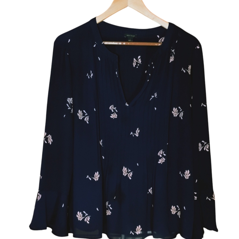 Ann Taylor Navy And Tan Floral Blouse with Bell Sleeves Sz L